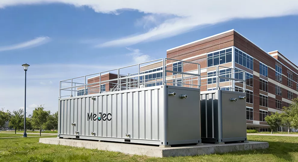 Teaching building sewage treatment plant serving campus restrooms and washrooms